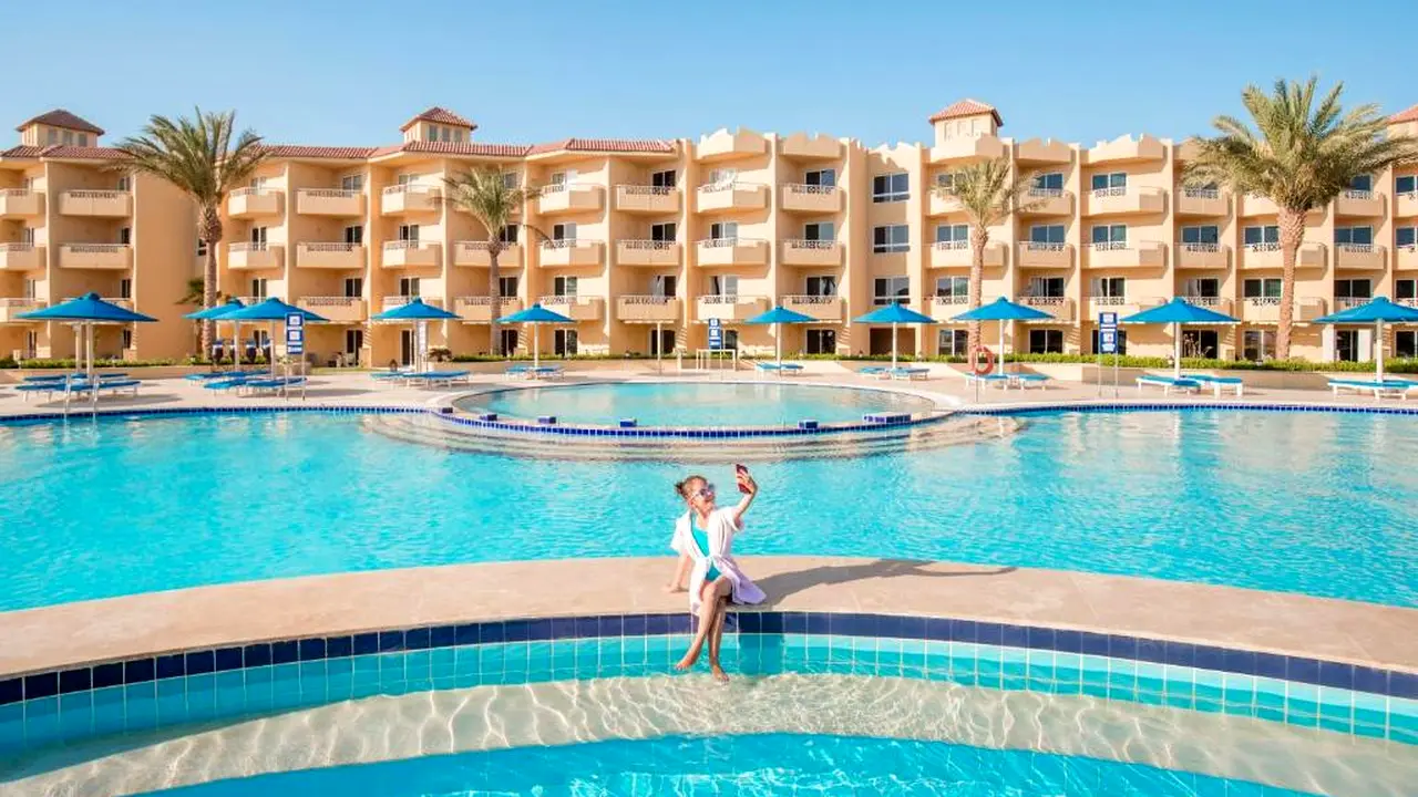 الفندق أمواج بيتش كلوب أبو سوما - سوما باي